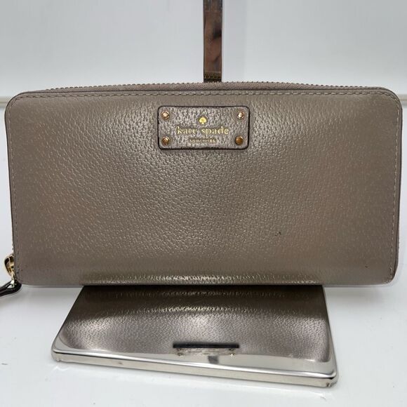 Kate Spade Grove Street Beige Continental Wallet